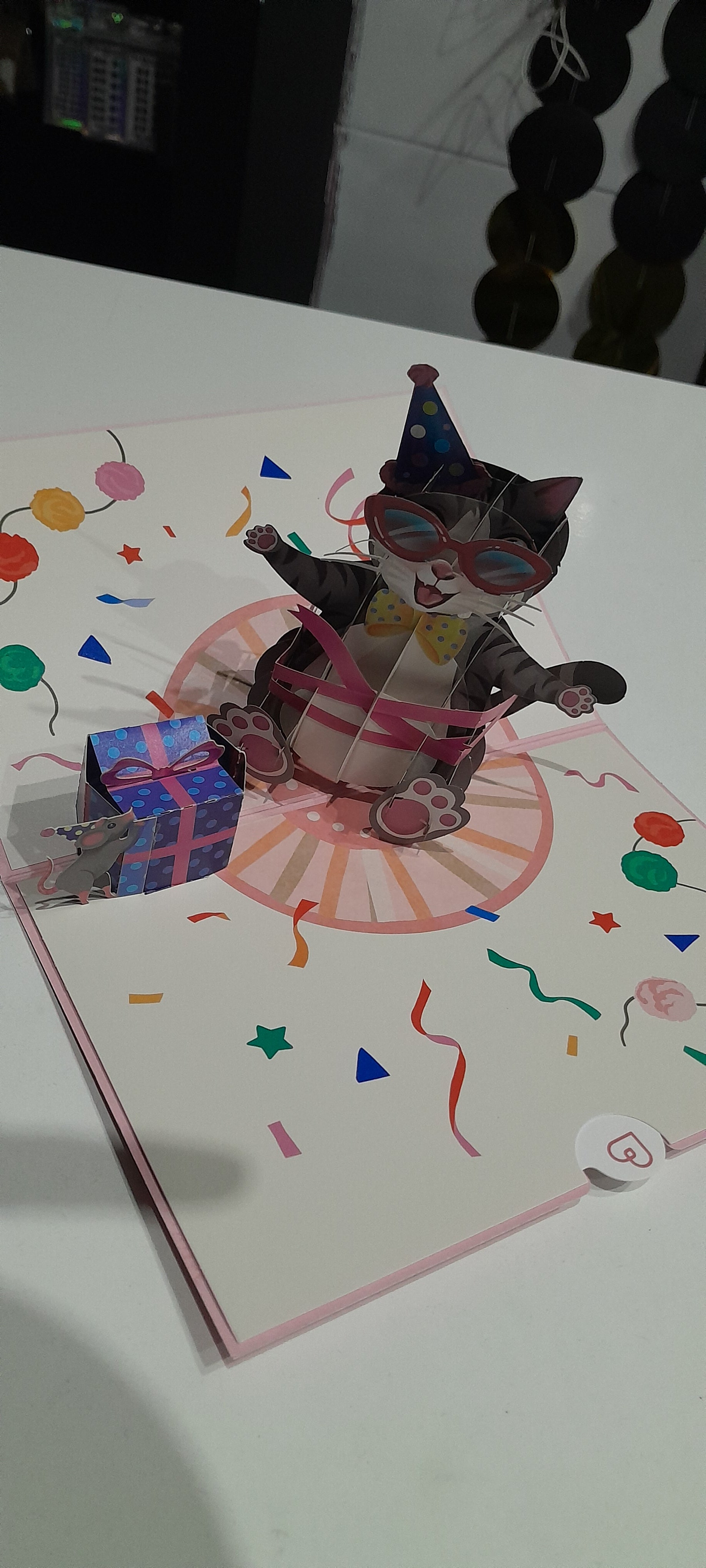 Tarjeta de felicitacion gatito 3d pop-up