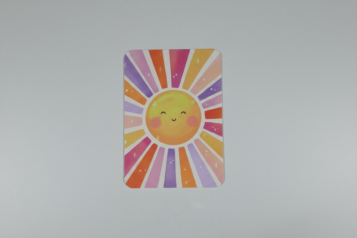 Tarjeta de felicitación con sol sonriente